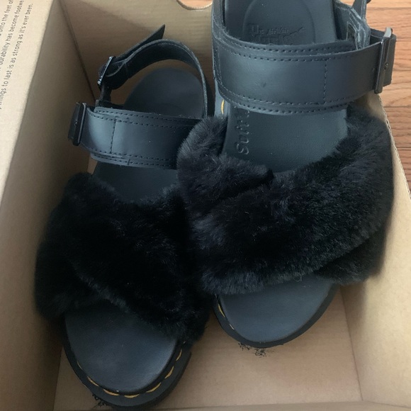 Dr. Martens Voss Fluffy Sandals Womens Size 8 - Picture 5 of 6